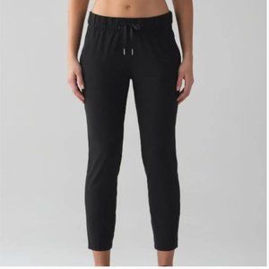 Lululemon On The Fly Pant Woven 28 Black
